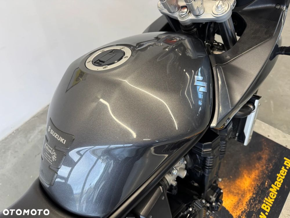 Suzuki Bandit - 17