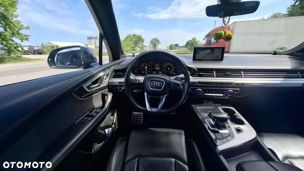 Audi Q7 - 13