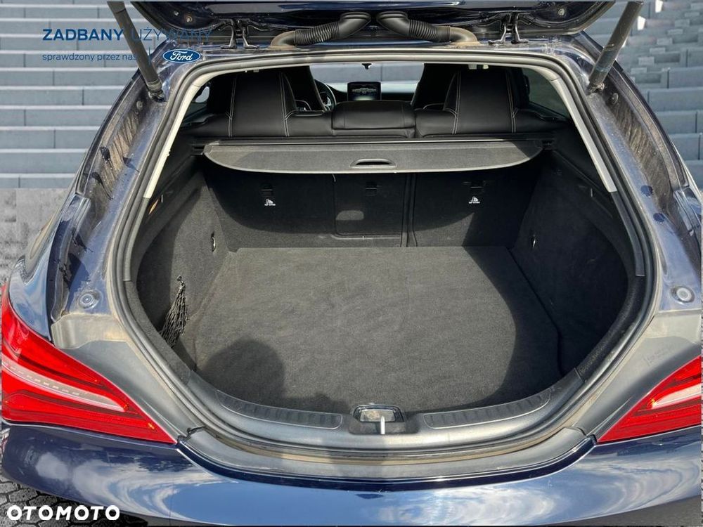 Mercedes-Benz CLA 180 7G-DCT UrbanStyle Edition - 9