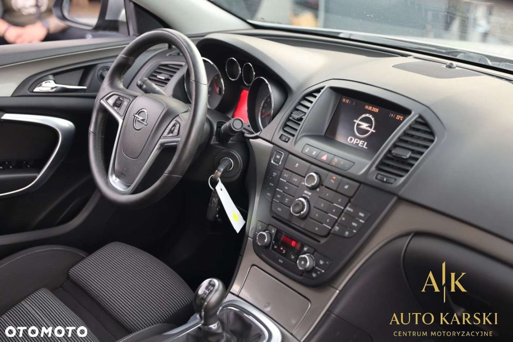 Opel Insignia - 32