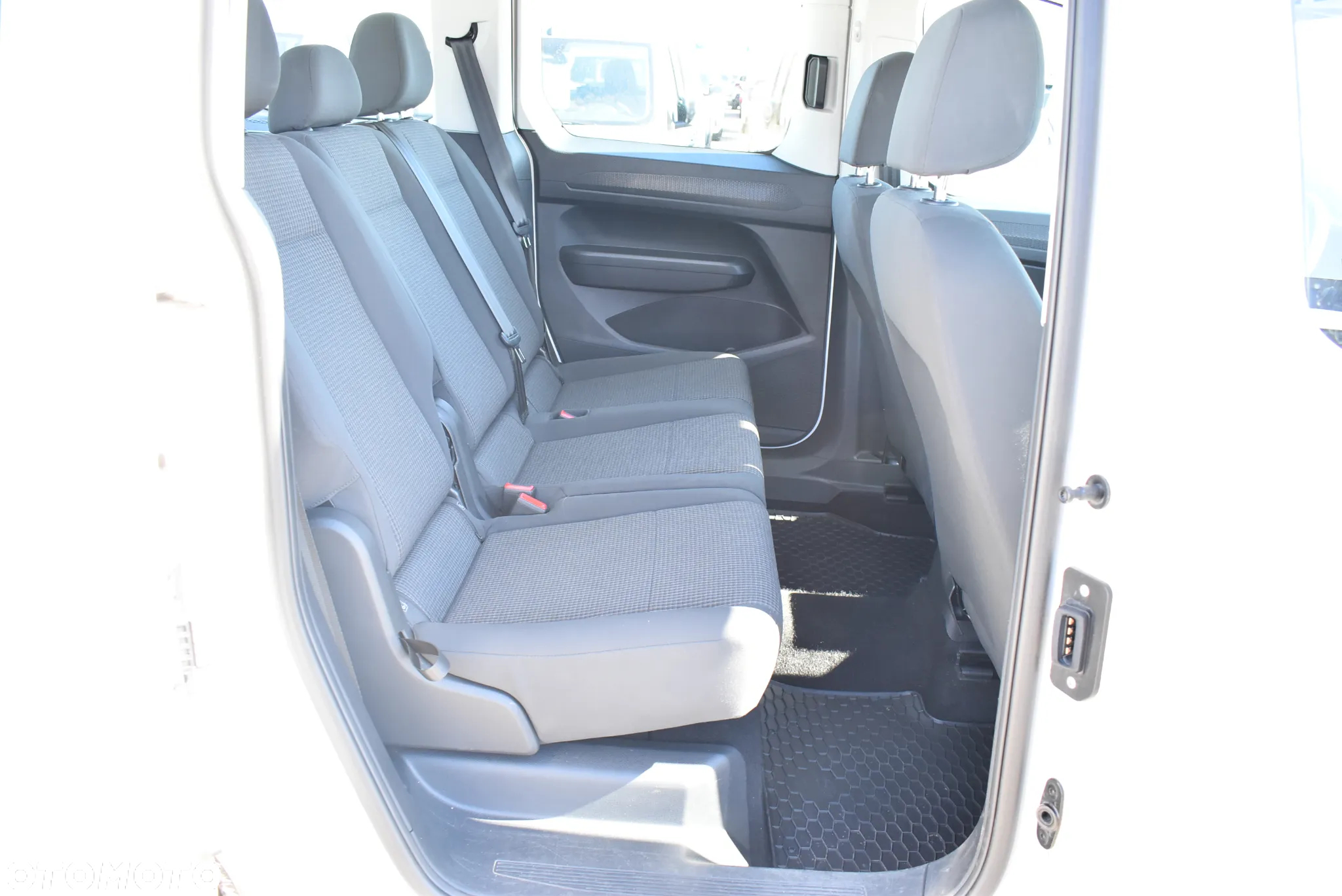 Volkswagen Caddy - 15