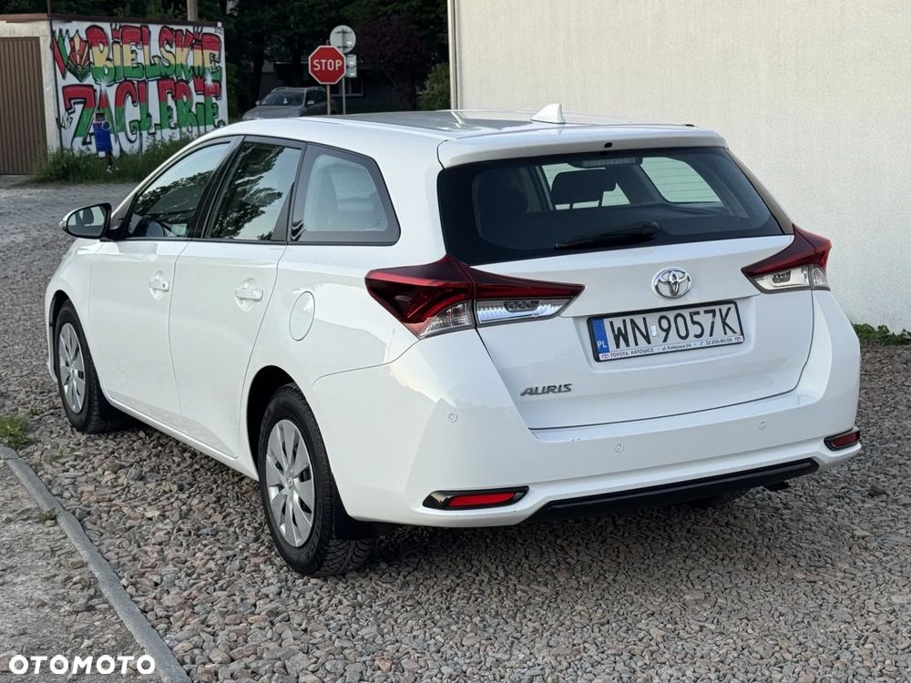 Toyota Auris 1.4 D-4D Premium - 23