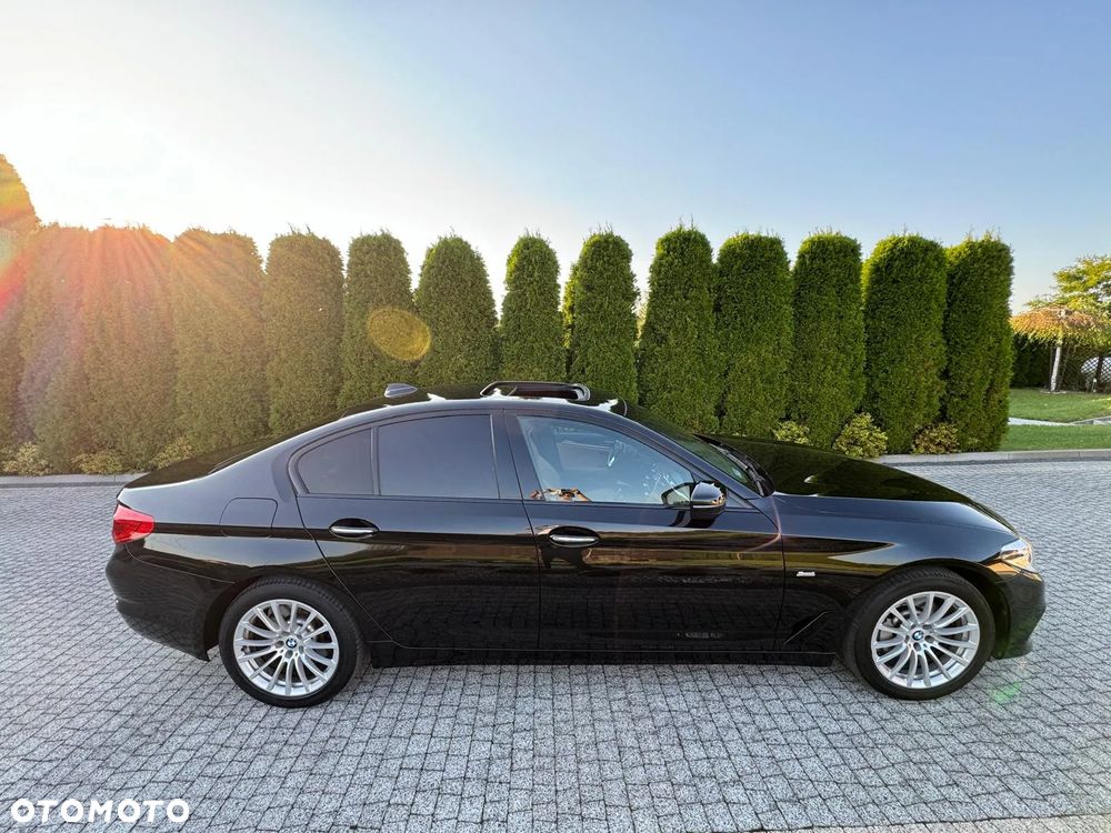 BMW Seria 5 530d xDrive Luxury Line sport - 14
