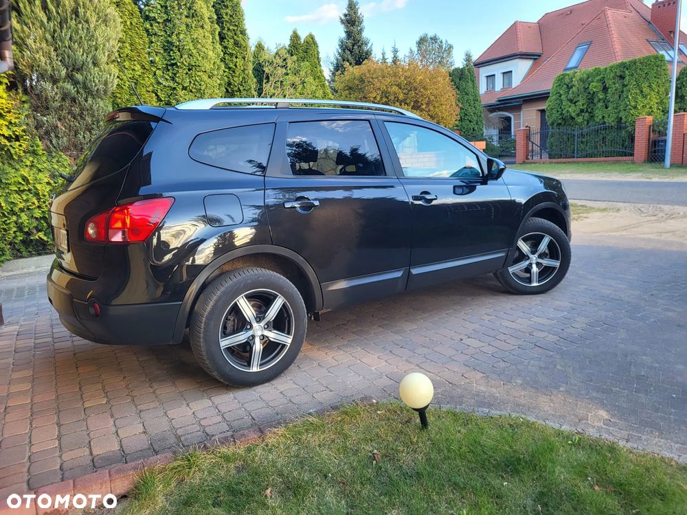 Nissan Qashqai+2 2.0 visia - 34