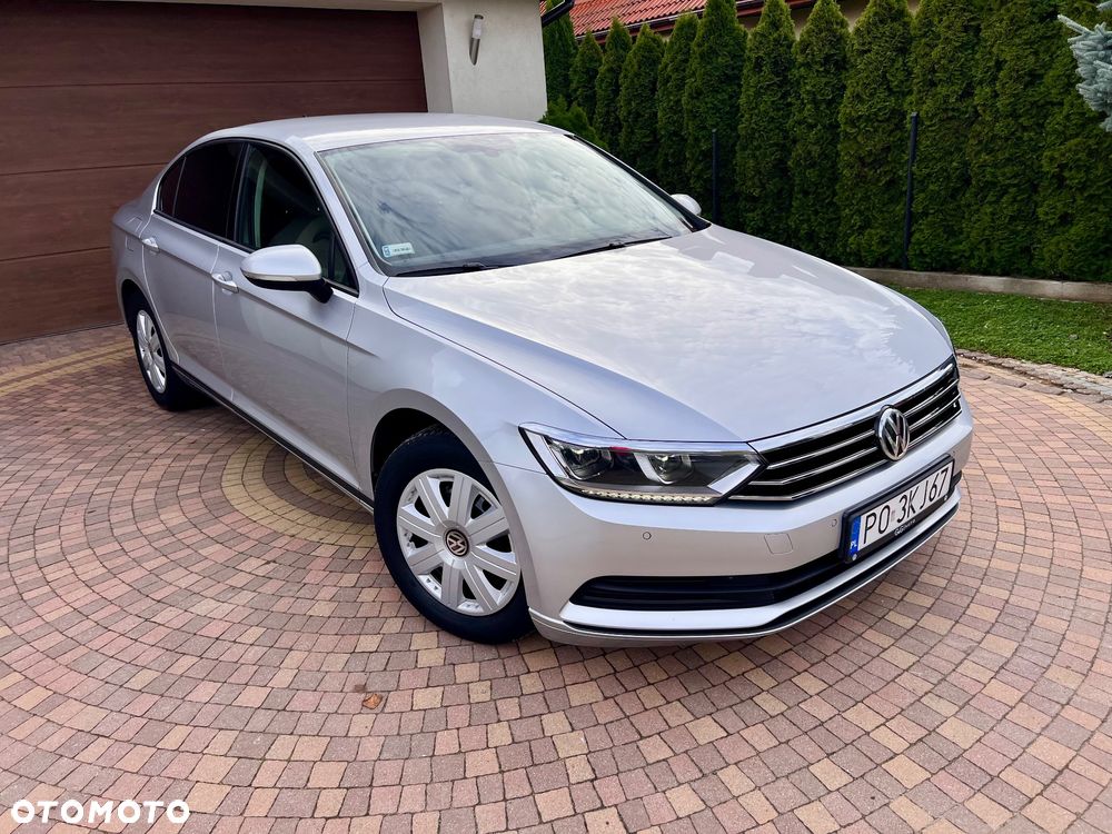 Volkswagen Passat - 13