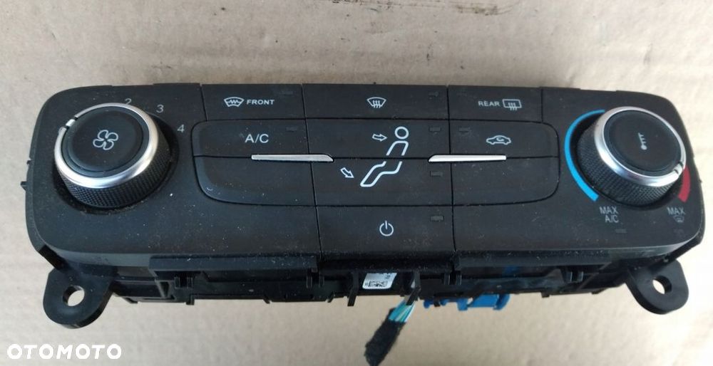 Ford Focus MK3 lift panel sterowania nawiewu - 1