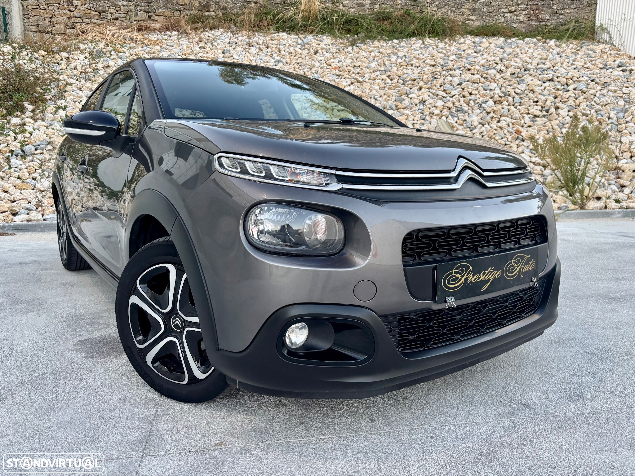Citroën C3 1.2 PureTech Shine - 9