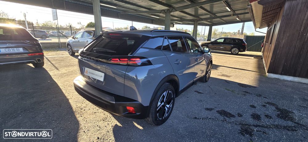 Peugeot e-2008 Allure - 15