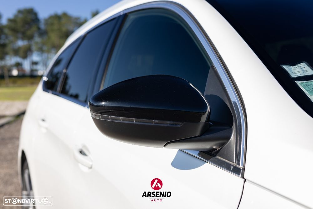 Peugeot 308 SW 1.5 BlueHDi GT EAT8 - 24