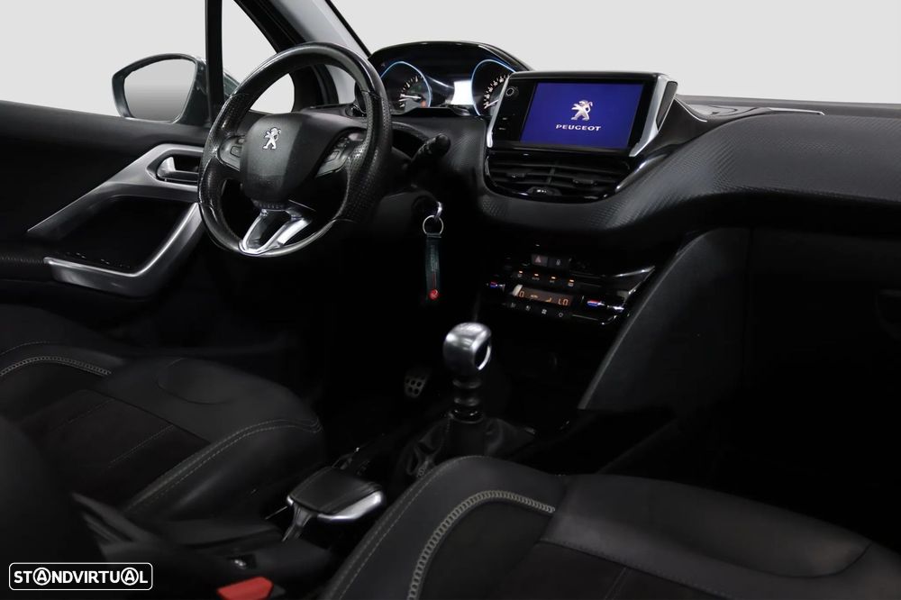 Peugeot 2008 1.2 PureTech Allure - 6