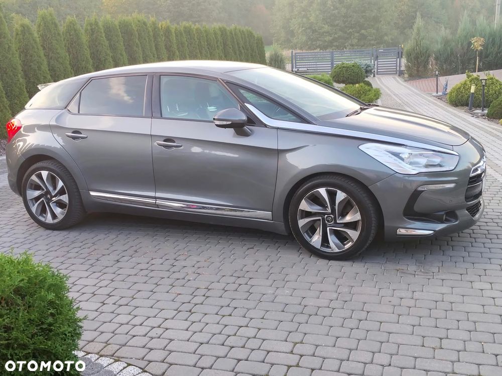 Citroën DS5 HDi 165 Chic - 1