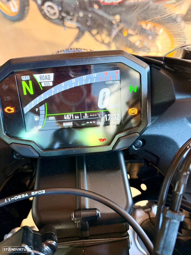 Kawasaki Ninja ZX6R - 9
