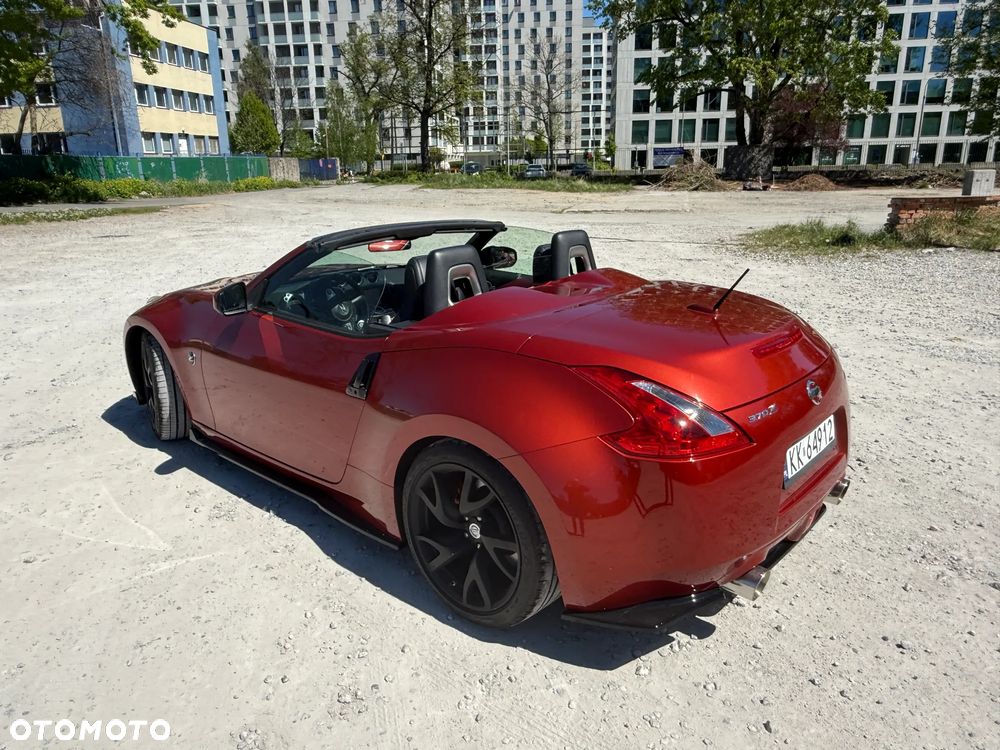 Nissan 370 Z - 2