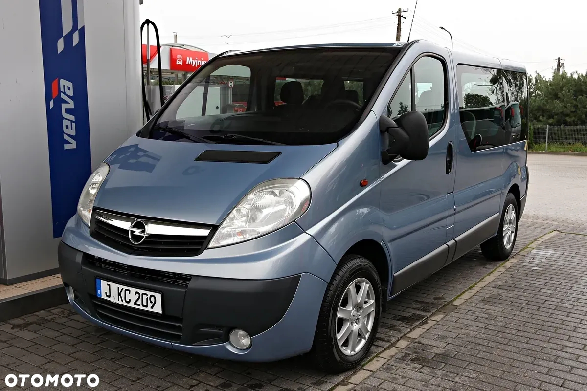 Opel Vivaro - 8