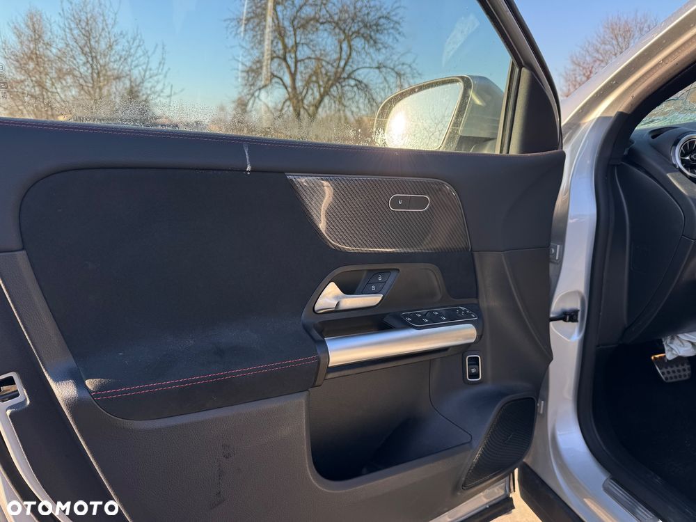 Mercedes-Benz GLA 220 d 4Matic 8G-DCT AMG Line Advanced Plus - 10