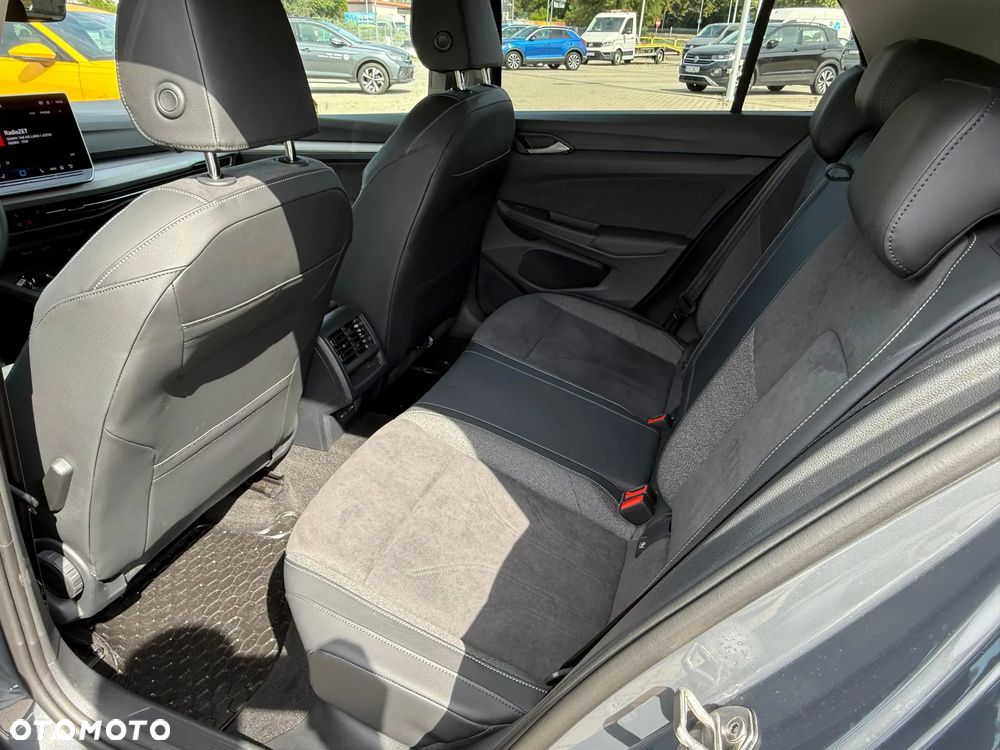 Volkswagen Golf VIII 1.5 TSI Life Plus - 12