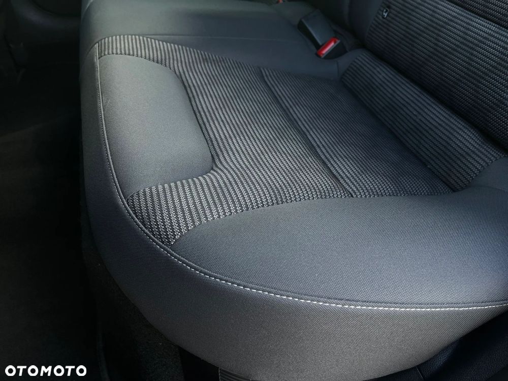 Kia Niro 1.6 GDI Hybrid M - 25