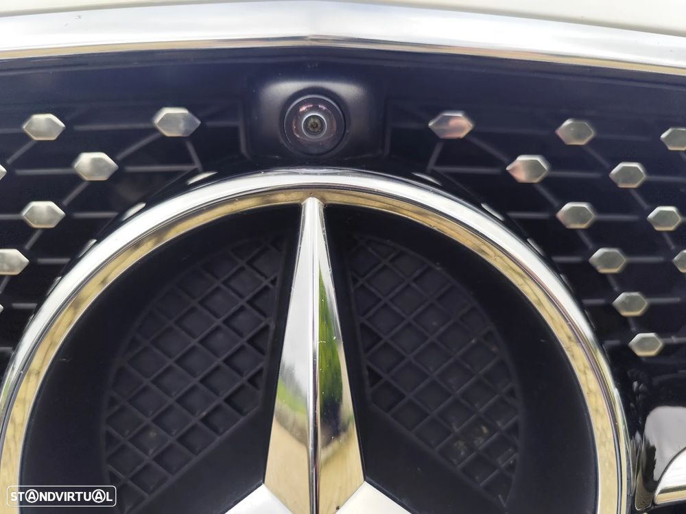 Mercedes-Benz E 220 d AMG Line - 21