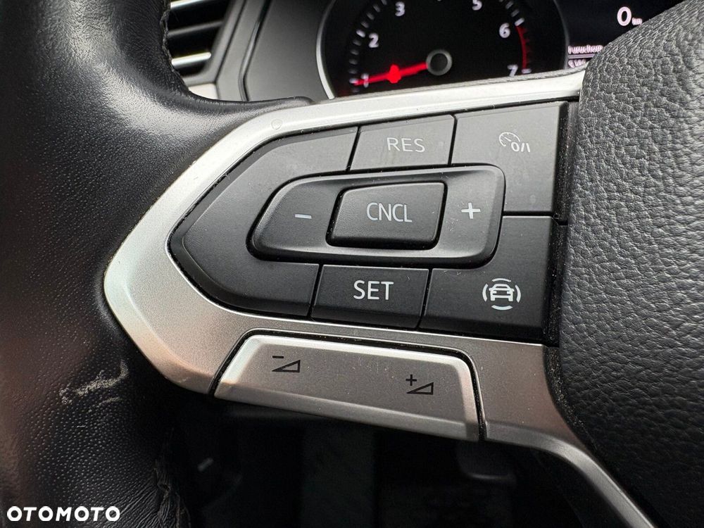 Volkswagen Passat 1.5 TSI EVO Essence DSG - 23