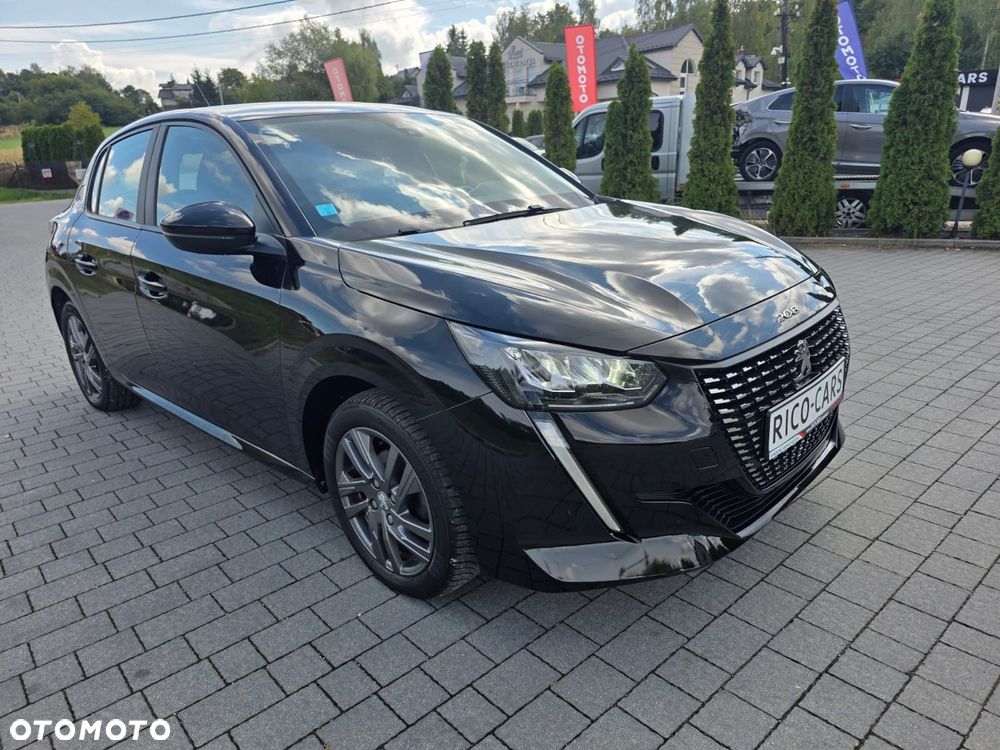 Peugeot 208 - 4