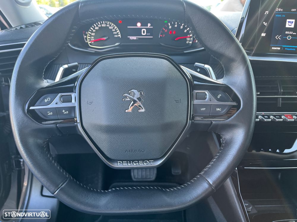 Peugeot 2008 1.5 BlueHDi Allure Pack EAT8 - 16