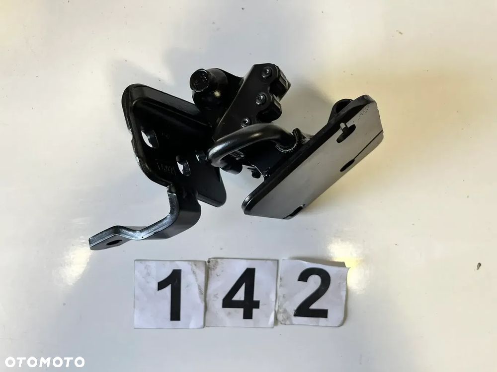 Zawias drzwi dolny prawy Mercedes Axor Actros  A0007230541 - 3