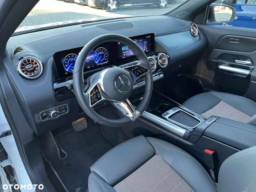 Mercedes-Benz EQA - 9