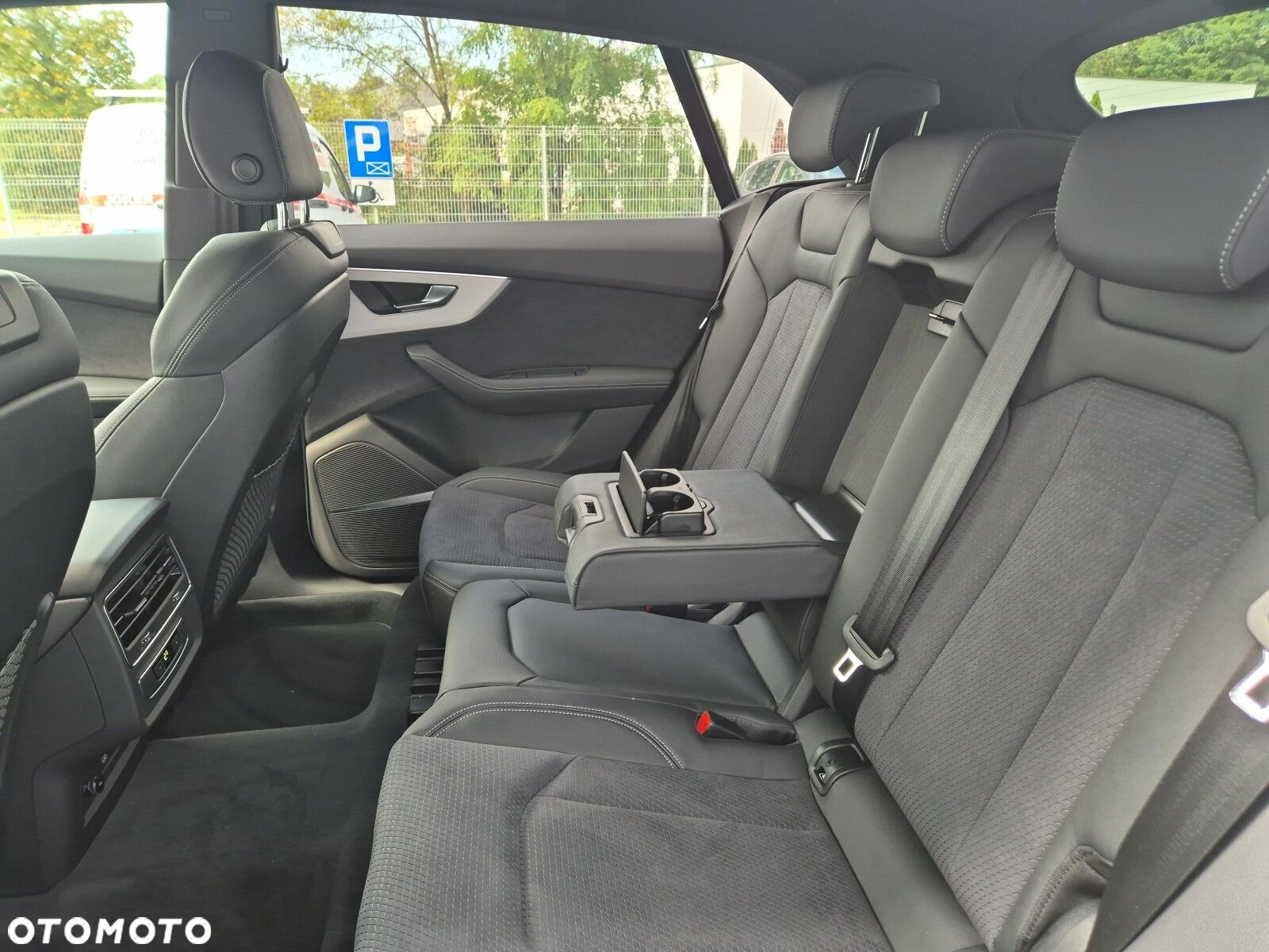 Audi Q8 - 16