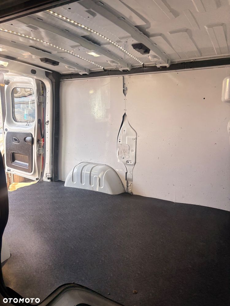 Renault Trafic - 33