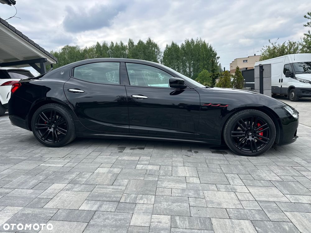 Maserati Ghibli GranLusso - 19