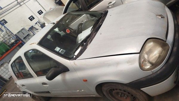 Para Peças Renault Clio Ii (Bb0/1/2_, Cb0/1/2_) - 2