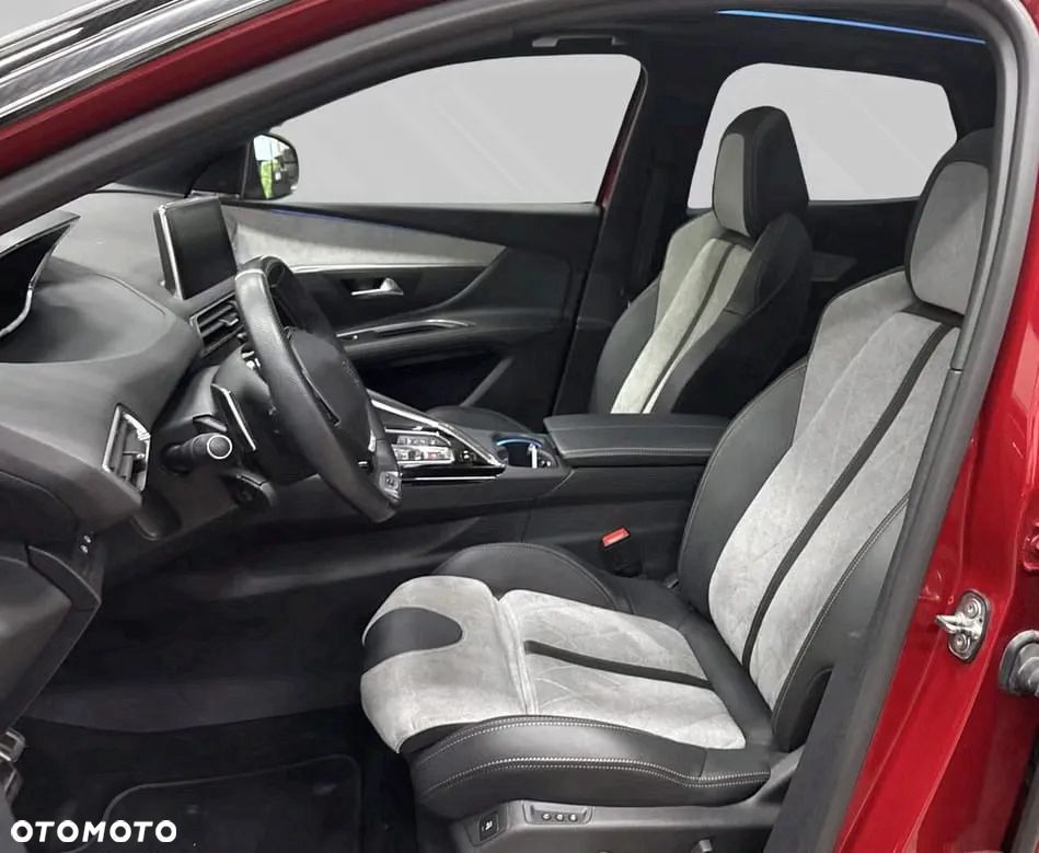 Peugeot 3008 1.6 PureTech HYbrid4 GT Line S&S EAT8 - 12