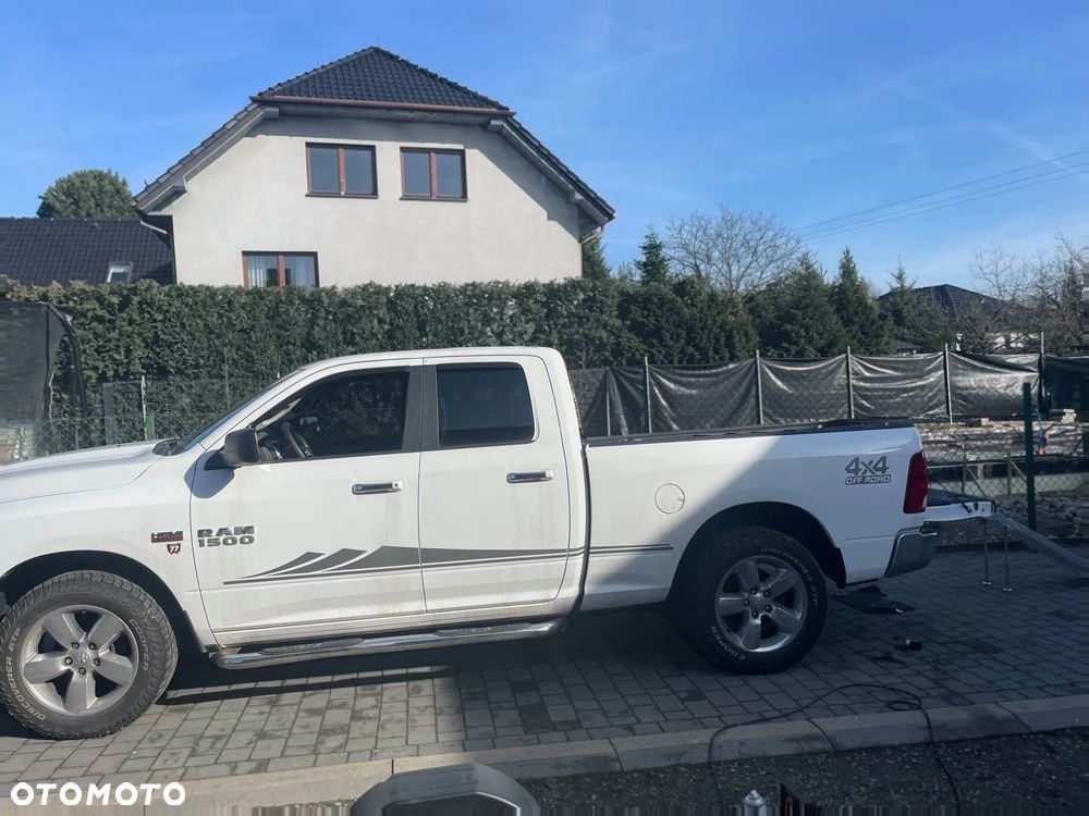 Dodge RAM 5.7 4x4 - 12