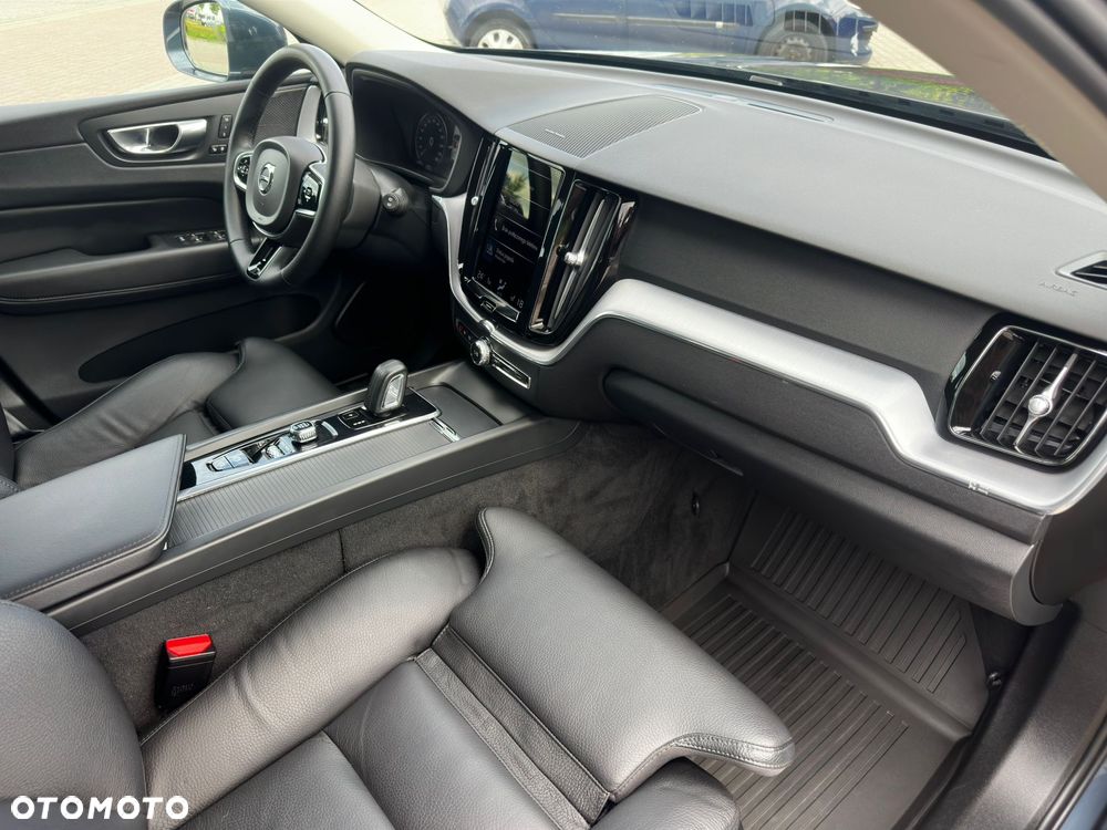 Volvo XC 60 B4 D AWD Inscription - 24
