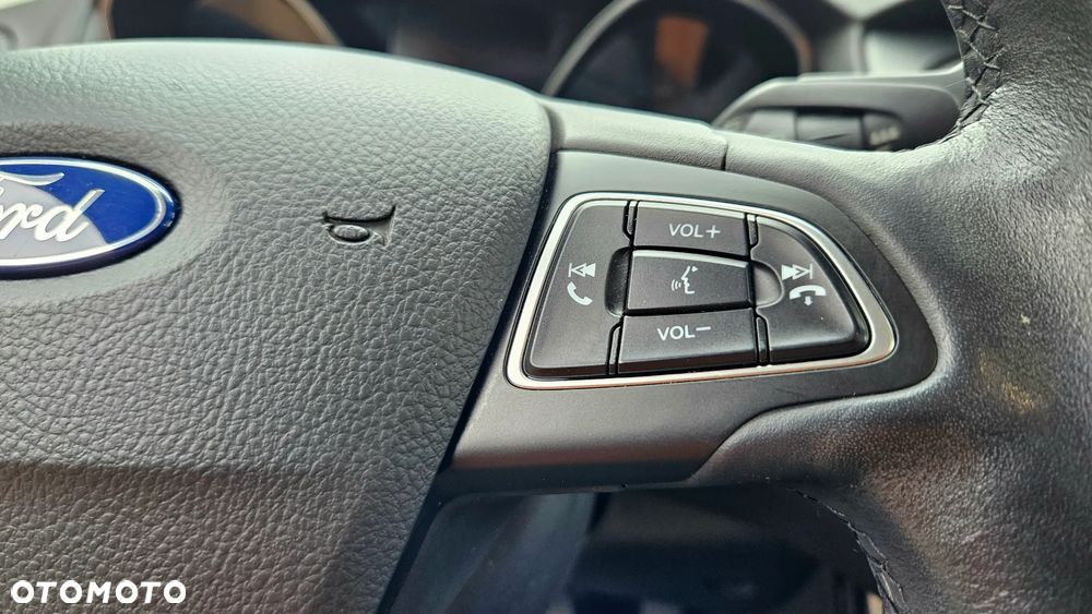Ford Focus 1.5 EcoBlue Start-Stopp-System TITANIUM - 19