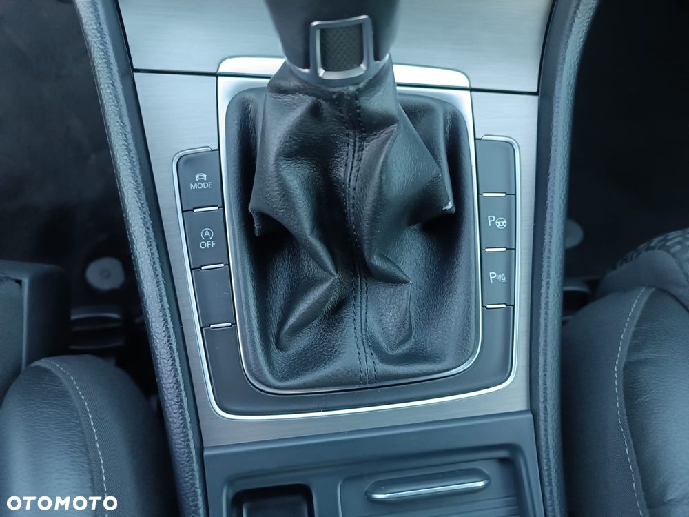 Volkswagen Golf 1.4 TSI BlueMotion Technology Cup - 16