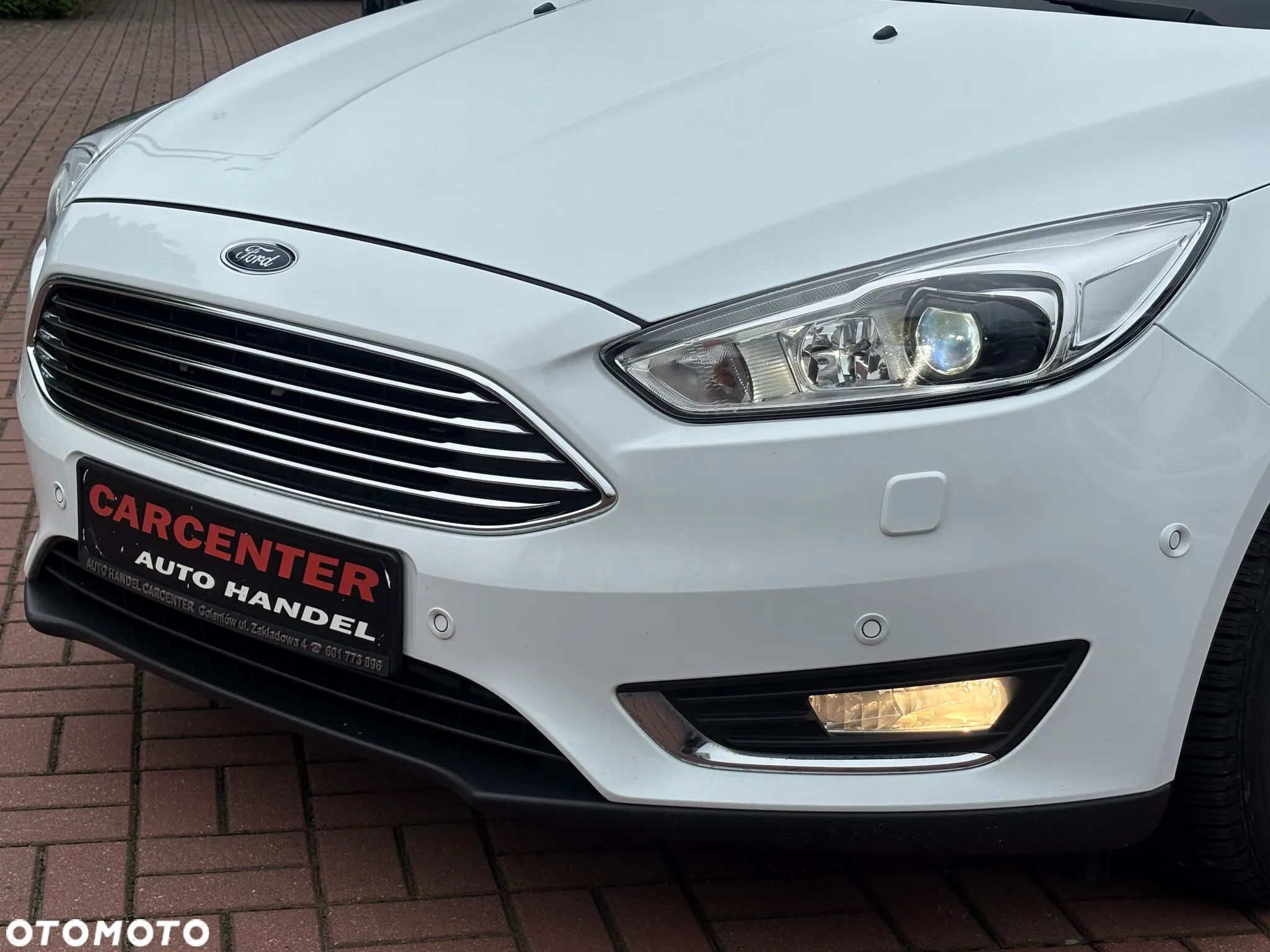 Ford Focus 1.5 EcoBlue Start-Stopp-System TITANIUM - 9