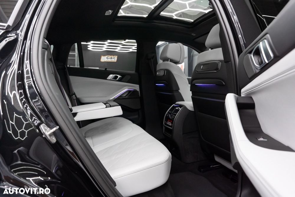 BMW X6 M M60i xDrive AT MHEV - 15