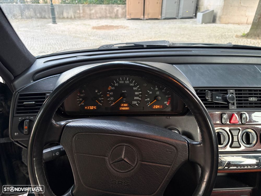 Mercedes-Benz C 220 D - 18