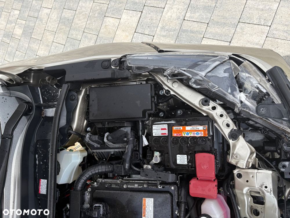 Toyota Corolla 1.8 Hybrid GPF Comfort - 16