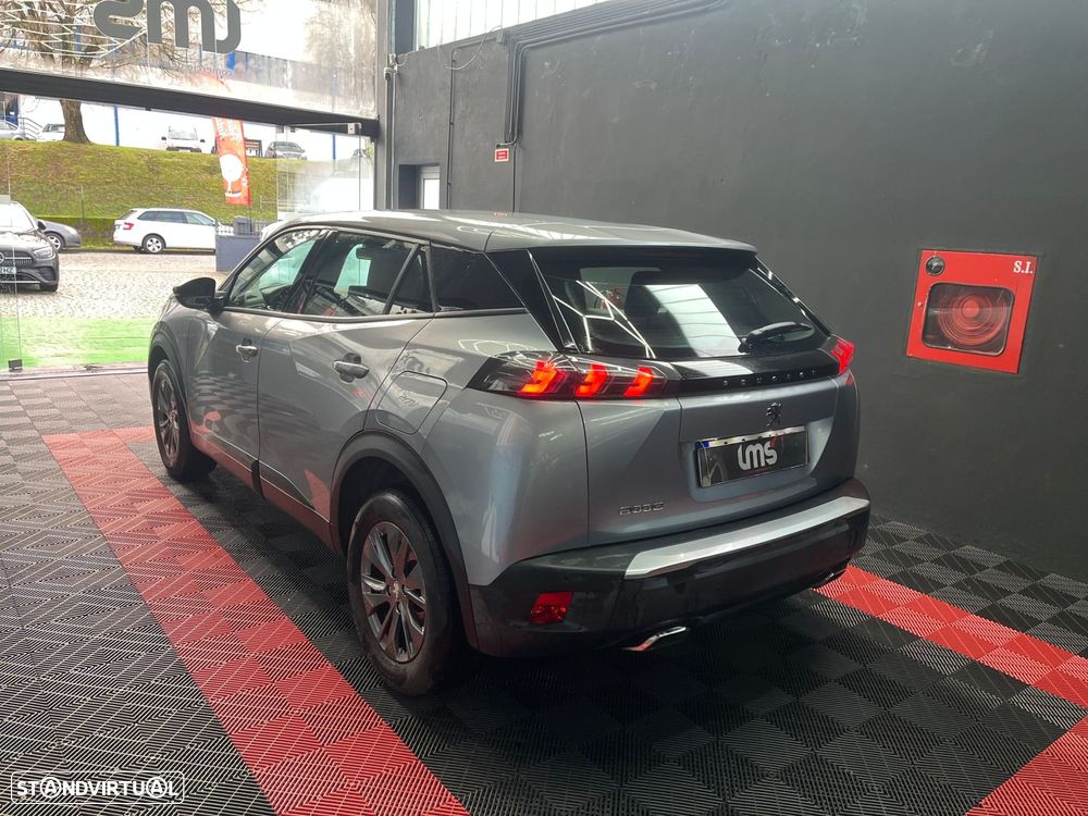 Peugeot 2008 1.2 PureTech Allure - 4