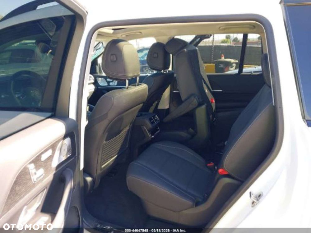 Mercedes-Benz GLS - 13