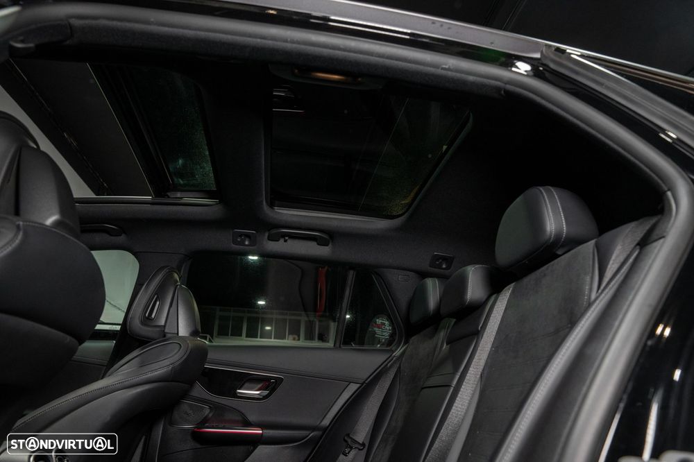 Mercedes-Benz C 300 e AMG Line - 44