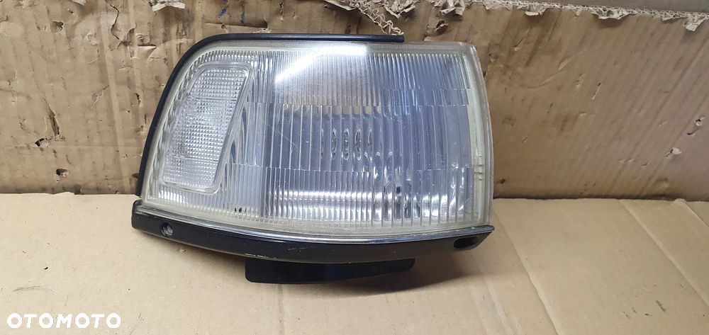 Kierunkowskaz kierunek prawy przód Toyota Camry - 1