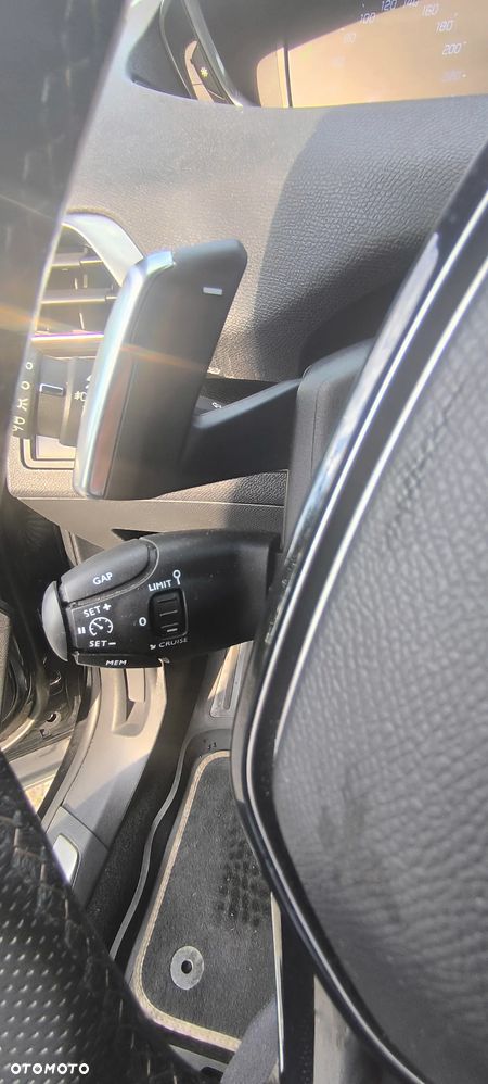 Peugeot 3008 - 10