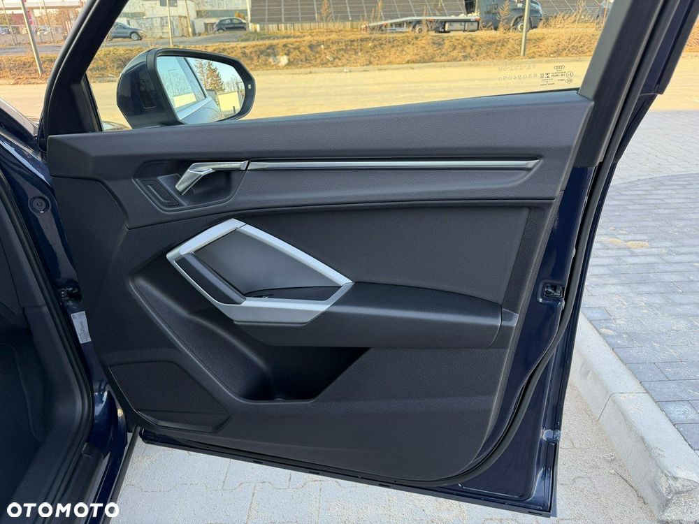 Audi Q3 35 TDI Quattro - 32