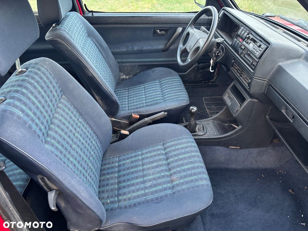 Volkswagen Golf 1.3 - 9