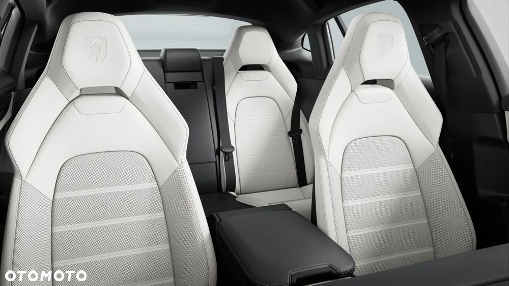 Porsche Panamera 4 E-Hybrid PHEV - 8