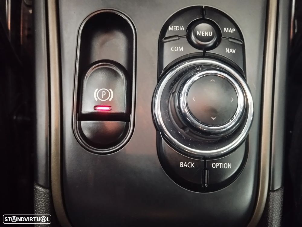 MINI Countryman Cooper SE ALL4 Auto - 37