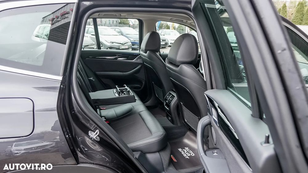 BMW X3 xDrive30e Aut. xLine - 32